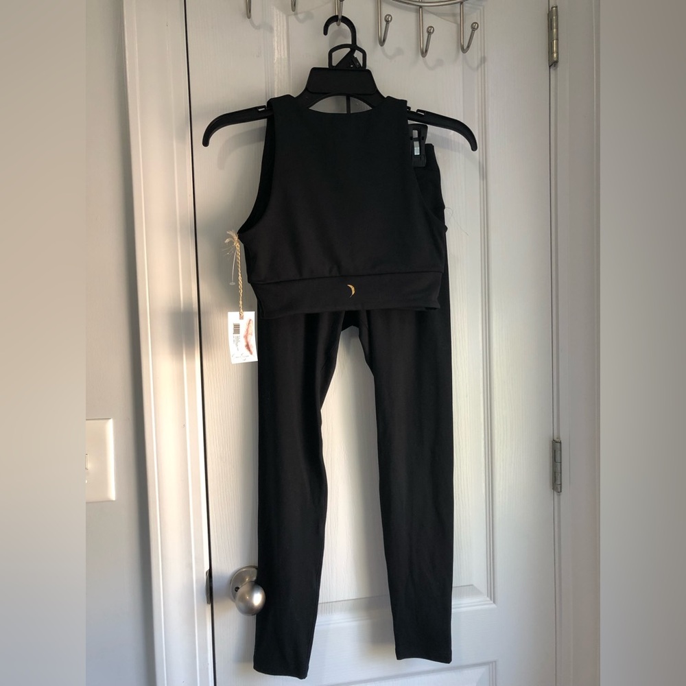 Jessica Simpson 2 piece Yoga Set